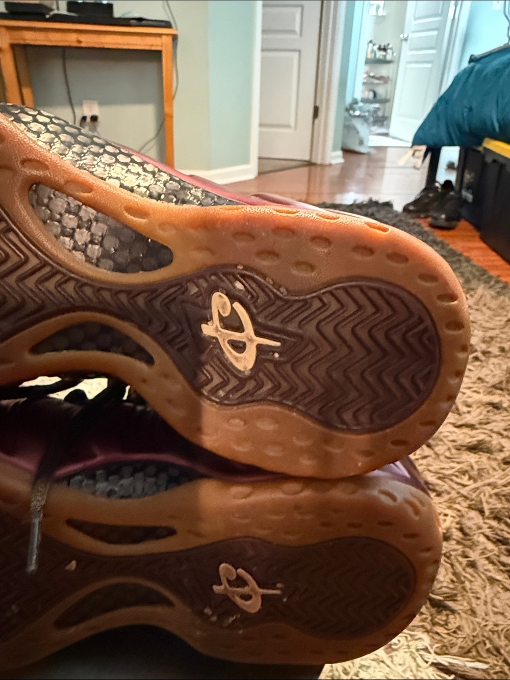 Nike pre-owned FOAMPOSITES Men's Athletic Sneakers in Burgundy and Black - Picture 12 of 16